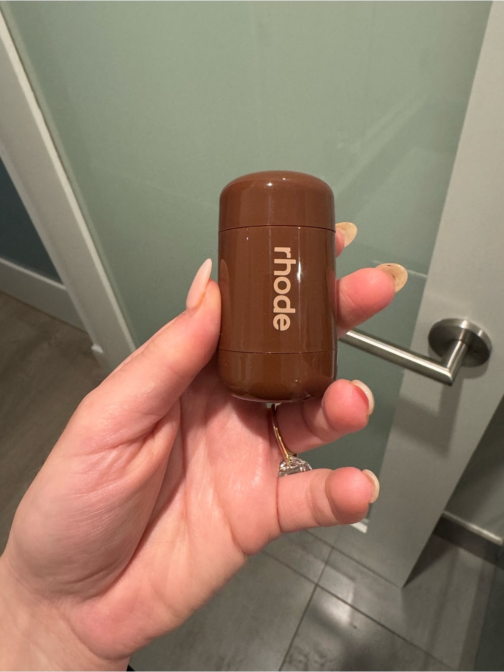 Rhode sunbed bronzer - Picture 5 of 11